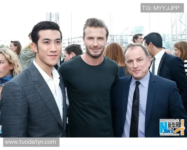 当今足坛最受瞩目的明星球员是谁他的影响力与成就分析