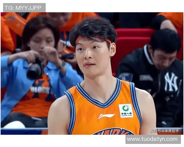 2016年CBA精彩对决上海队迎战青岛队展现篮球魅力与激情碰撞